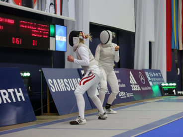 Maria fechten groesse passt.jpg